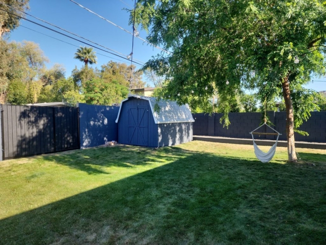 8-Apr-19-2024-04_54pm-ppWz Vinyl Exterior Painting in Phoenix